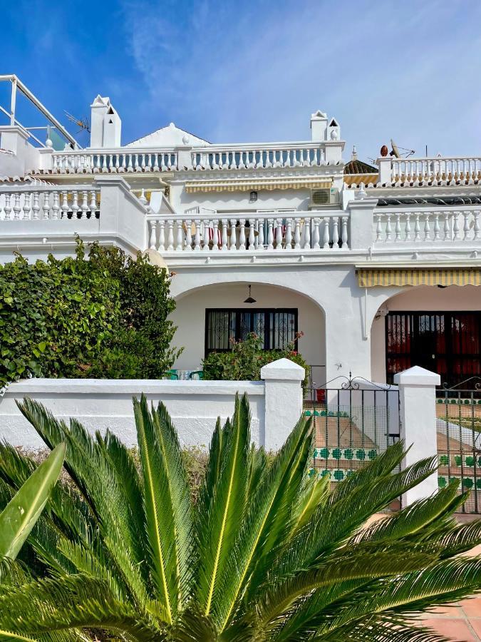 Apartamento Frontal Al Mar - Torrox Costa Exterior photo