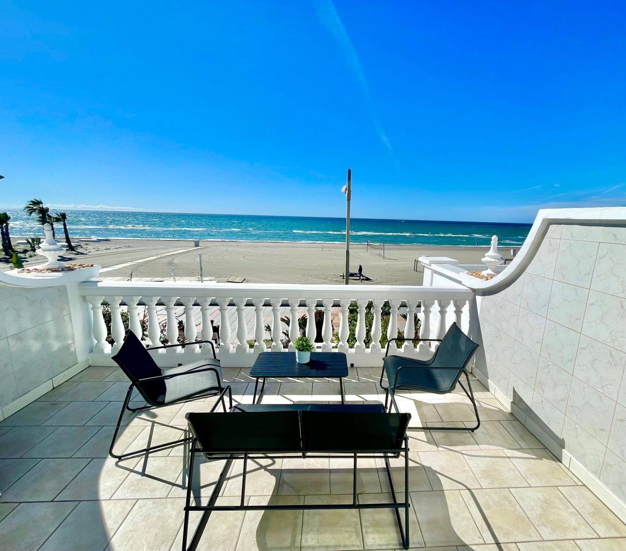 Apartamento Frontal Al Mar - Torrox Costa Exterior photo