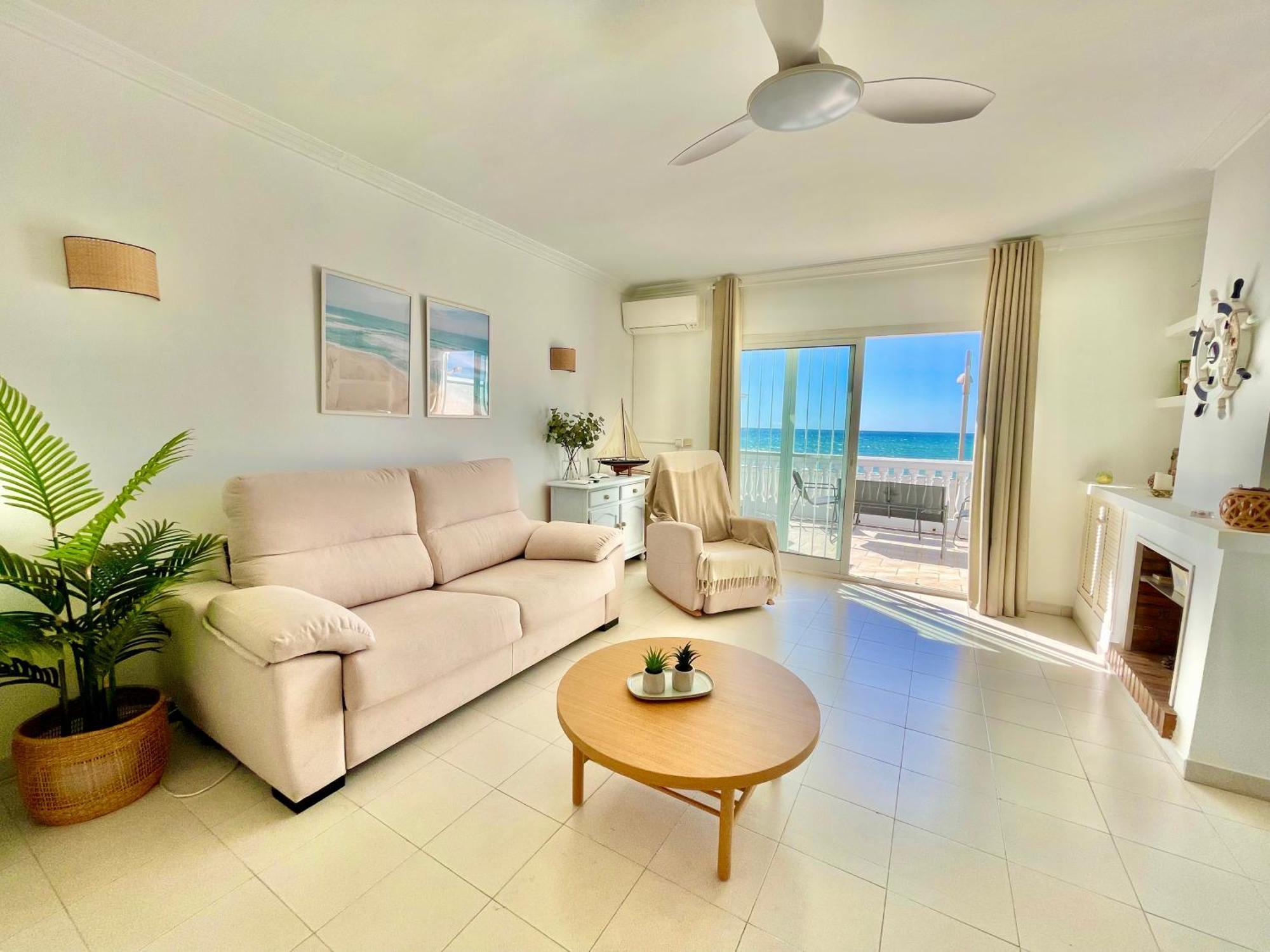 Apartamento Frontal Al Mar - Torrox Costa Exterior photo